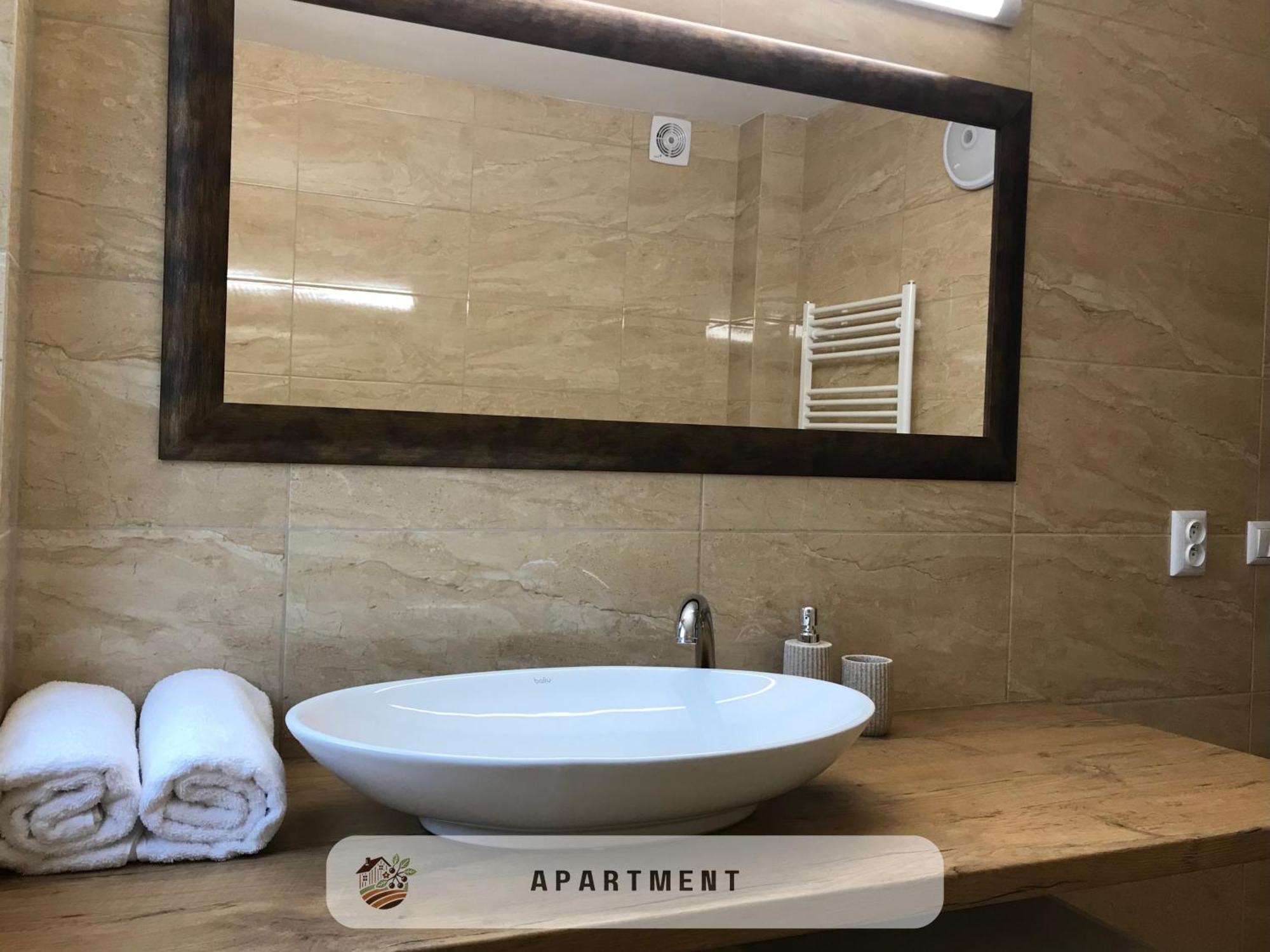 Apartmanovy Dom Visnove المظهر الخارجي الصورة