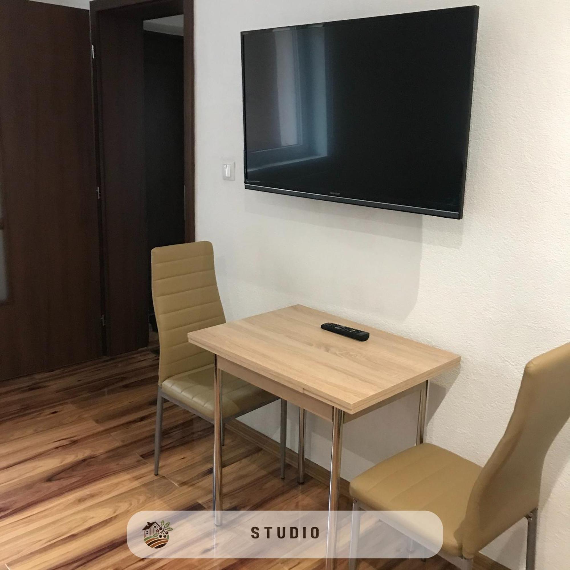 Apartmanovy Dom Visnove المظهر الخارجي الصورة